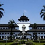 "gambar jasa terjemahan bandung"